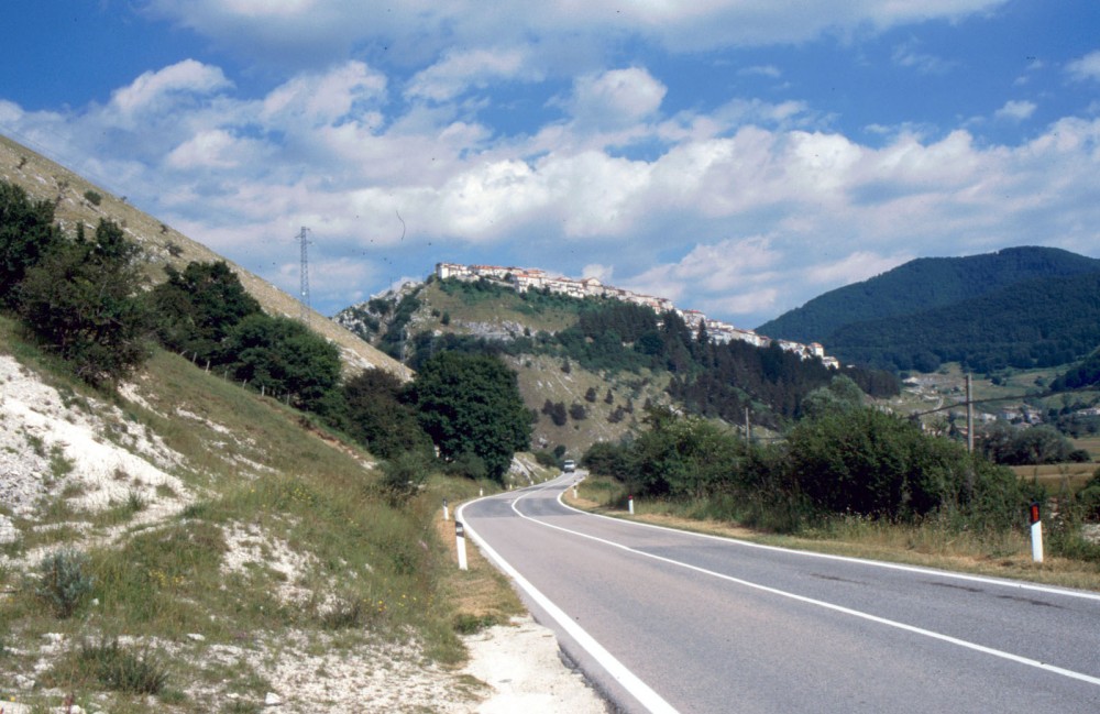 Clicca per vedere l'immagine alla massima grandezza