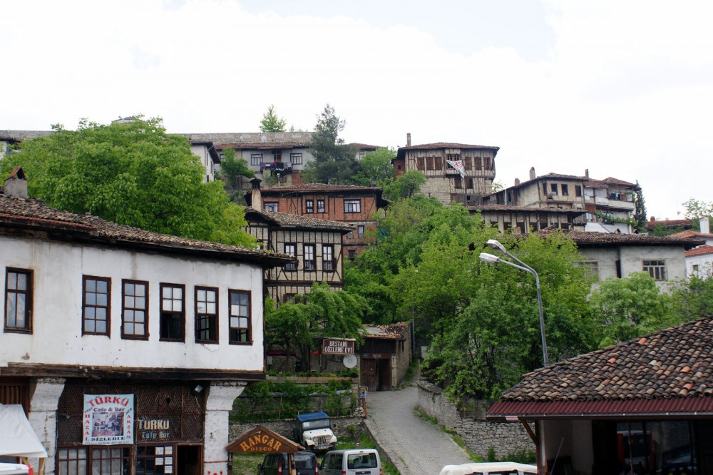 Tam boy resmi görebilmek için tıklayın